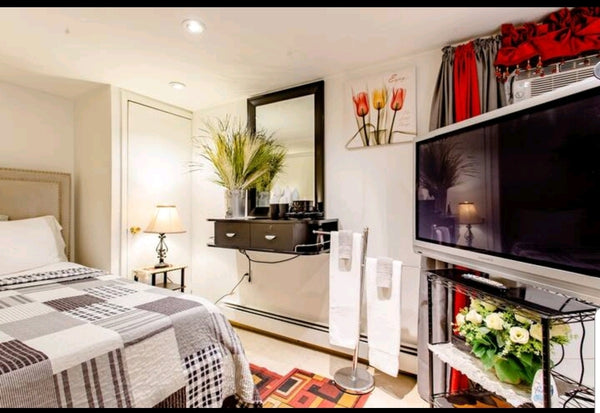 New York, NY Home in Queens · ★4.79 · 1 bedroom · 1 bed · 1 shared bath Private room in home vacation rental 40092387