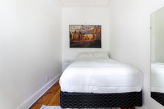 If you are looking for an entire apartment in Fort Greene, New York <br />   Cit New York, NY Rental unit in Brooklyn · 1 bedroom · 1 bed · 1 bath Entire rental unit vacation rental 981023035444807572
