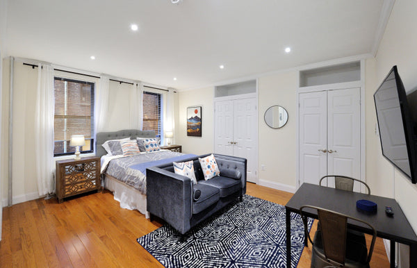 Completely updated from top to bottom, this studio apartment offers everything y New York, NY Condo in New York · ★4.73 · Studio · 1 bed · 1 bath Entire condo vacation rental 42245107