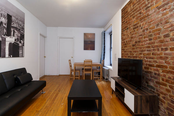 Experience a charming apartment in the heart of the Upper East Side on East 94th New York, NY Rental unit in Manhattan · ★5.0 · 2 bedrooms · 3 beds · 1 bath Entire rental unit vacation rental 42444354