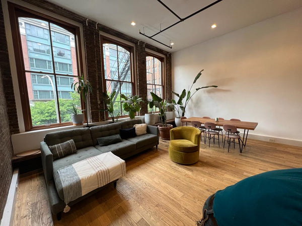Recently renovated , classic. Keyed-elevator loft located on Tribeca.<br />1,400  Rental unit in New York · 2 bedrooms · 2 beds · 2 baths Entire rental unit vacation rental 861473992704197120