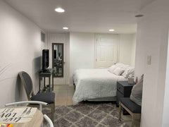Very cozy, separate floor suite with private entrance near LGA airport, Citi Fie New York, United States Rental unit in Queens · ★4.77 · 1 bedroom · 2 beds · 1 private bath Private room in rental unit vacation rental 49055211