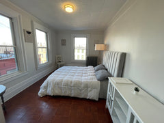 Keep it simple in our peaceful and centrally-located home. The home is located o New York, NY Rental unit in Brooklyn · 1 bedroom · 1 bath Entire rental unit vacation rental 724702772019188387