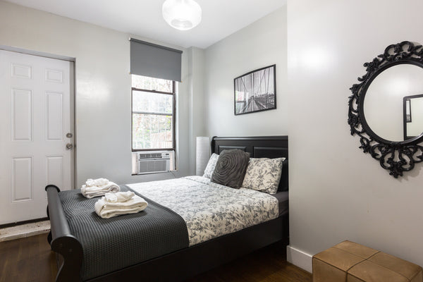 It is a private space with its own private patio and private backyard access in  New York, NY Rental unit in Brooklyn · 1 bedroom · 1 bed · 1 private bath Private room in rental unit vacation rental 52956029