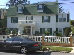 A beautiful 1 bedroom  apartment in a 1930 Neo Colonial private house Located in  Home in Queens · ★4.60 · 1 bedroom · 1 bed · 1 bath Entire home vacation rental 53503106