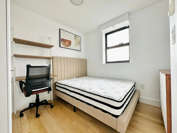 - Furnished room in a brand new luxury building in Bushwick, 7th floor (elevator New York, NY Rental unit in Brooklyn · 4 bedrooms · 1 bed · 1 shared bath Private room in rental unit vacation rental 873112974182017252