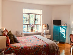 Just 15 minutes to midtown, come stay in the beautiful private community of Fore New York, NY Rental unit in Queens · 1 bedroom · 2 beds · 1 shared bath Private room in rental unit vacation rental 27608063