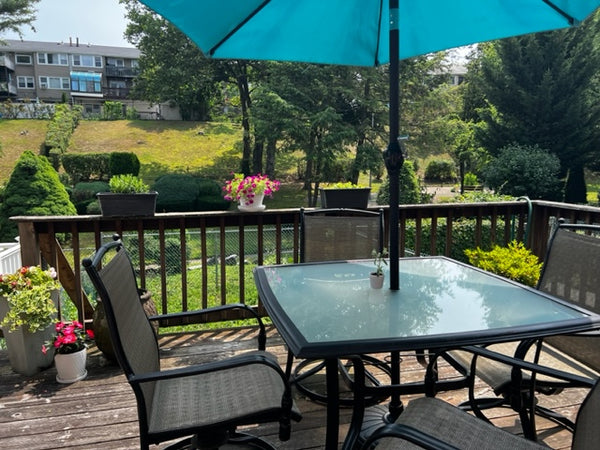 Welcome to your home in Whitestone!<br />24/7 Free & Available Street Parking<br New York, NY Townhouse in Queens · ★4.93 · 1 bedroom · 1 bed · 1 private bath Private room in townhouse vacation rental 31856192