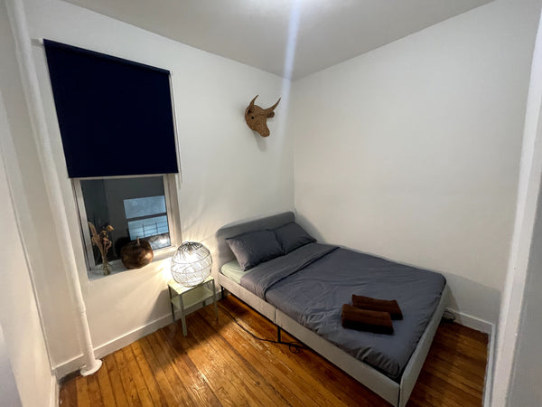 Enjoy iconic NYC and it's towering skyscrapers, famous districts, and endless en  Rental unit in New York · ★4.17 · 1 bedroom · 1 bed · 1 shared bath Private room in rental unit vacation rental 974969263001100559