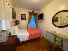   Home in Queens · ★4.42 · 1 bedroom · 1 bed · 1 shared bath Private room in home vacation rental 50136462