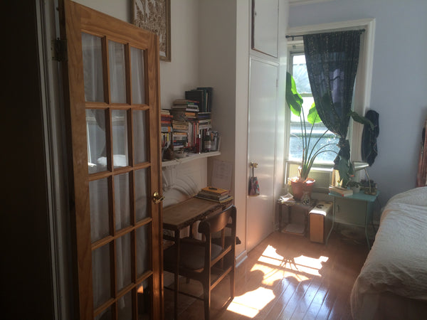 The building is old and well-maintained. The bedroom and bathroom both get lots  New York, NY Rental unit in Brooklyn · 1 bedroom · 1 bed · 1 bath Private room in rental unit vacation rental 9050144
