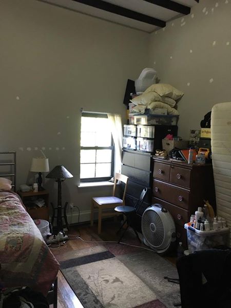 Spacious bedroom with 2 female roommates on 20s and 30s in a great neighborhood. New York, NY Rental unit in Brooklyn · 1 bedroom · 1 bed · 1 shared bath Private room in rental unit vacation rental 18487817