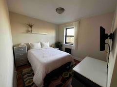 Peaceful bedroom for rent near the best spots in Astoria Ditmars.<br />This is a New York, NY Rental unit in Queens · ★5.0 · 1 bedroom · 1 bed · 1 shared bath Private room in rental unit vacation rental 53601751