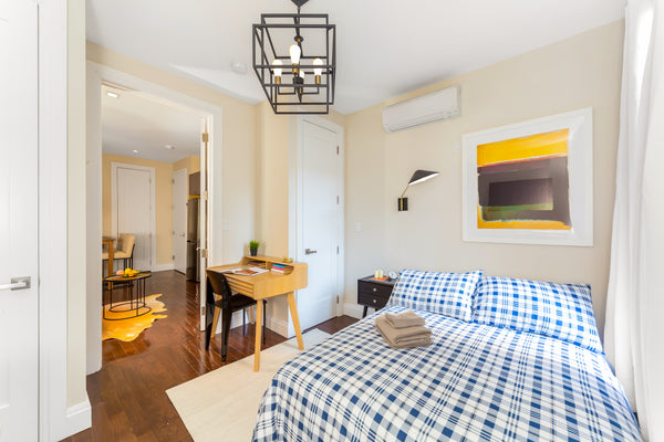 Bright and newly renovated 1 bedroom, incredible value in the heart of Lenox Hil New York, NY Rental unit in New York · ★4.45 · 1 bedroom · 1 bed · 1 bath Entire rental unit vacation rental 38547165