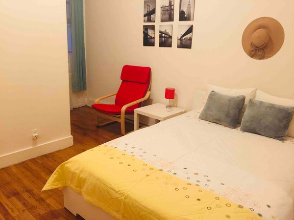 Please read the entire listing!!!!<br />Welcome to my Covid- 19 SANITIZED place. New York, NY Rental unit in New York · ★4.66 · 1 bedroom · 1 bed · 1 shared bath Private room in rental unit vacation rental 6823282