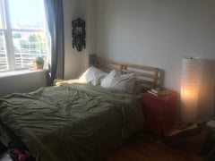 Big beautiful room with tons of sunlight New York, NY Rental unit in Brooklyn · 1 bedroom · 1 bed · 1 shared bath Private room in rental unit vacation rental 27958130