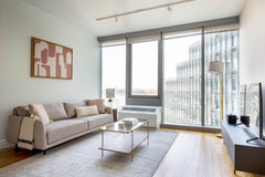 Show up and start living from day one in Midtown with this beautiful one-bedroom New York, NY Rental unit in New York · 1 bedroom · 1 bed · 1 bath Entire rental unit vacation rental 838864017534757170