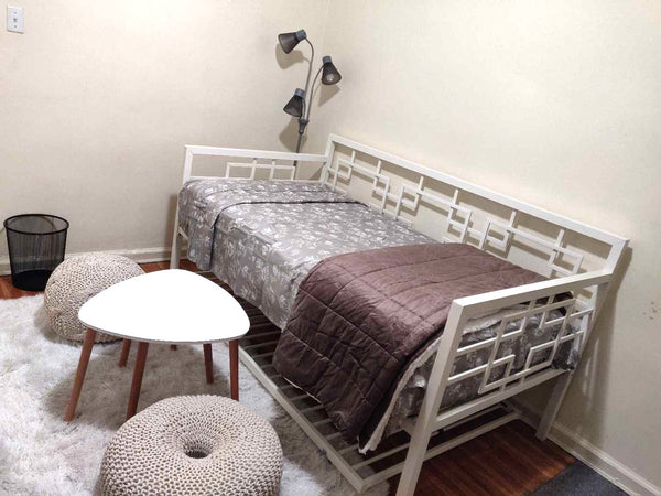 Top floor apartment in a Prospect Park South (elevator) apartment building. The  New York, United States Rental unit in Brooklyn · ★4.27 · 1 bedroom · 1 bed · 1 shared bath Private room in rental unit vacation rental 41027184
