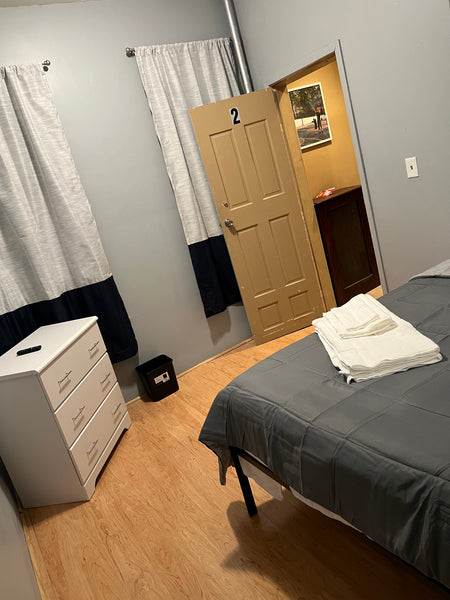 Shared apartment with private rooms . Beautiful, bright apartment located a few  New York, NY Rental unit in New York · ★4.65 · 1 bedroom · 1 bed · 1 shared bath Private room in rental unit vacation rental 741416829933711693
