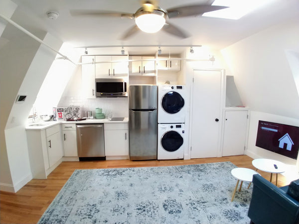 Perfect for Columbia Faculty and Students!! <br />This Penthouse studio is locat  Rental unit in New York · Studio · 1 bed · 1 bath Entire rental unit vacation rental 37200571
