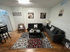 This spacious and modern 4 bedroom apartment in the center of Queens is the perf  Rental unit in Queens · 4 bedrooms · 5 beds · 2 baths Entire rental unit vacation rental 673429087859447521