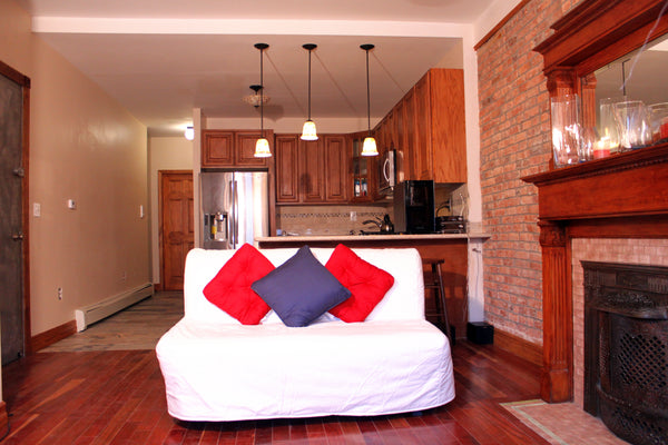 Our Flat is just the Perfect Home away from Home. The layout is perfect. One Bed Ocho Rios, Jamaica Rental unit in Brooklyn · ★4.73 · 2 bedrooms · 3 beds · 1 bath Entire rental unit vacation rental 552519