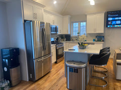 This is a Brand New 3 bedroom units, 2 bathrooms, a contemporary kitchen and a l New York, United States Home in Staten Island · 2 bedrooms · 2 beds · 1 private bath Private room in home vacation rental 760370608843977331