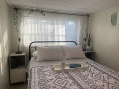 Location, location, location -8 mins from JFK, 25 mins from LGA and 20 mins from New York, NY Rental unit in Queens · ★5.0 · 1 bedroom · 1 bed · Half-bath Entire rental unit vacation rental 688439859259240086