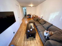 The second-floor cozy XL room with 2 wardrobe and Large bathroom with bathtub in  Rental unit in Brooklyn · 3 bedrooms · 1 bed · 2 baths Private room in rental unit vacation rental 871253261417955380