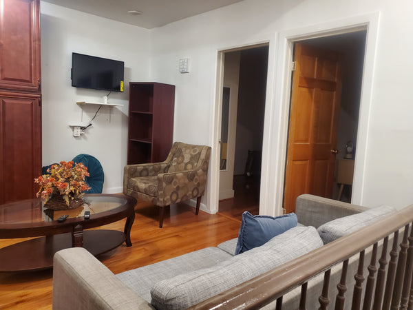 Keep it simple at this peaceful and centrally-located place. New York, United States Condo in Brooklyn · ★4.87 · 3 bedrooms · 3 beds · 1 bath Entire condo vacation rental 726891322486149349