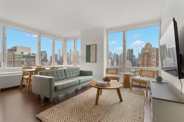 Dont look further  my amazing apartment has a stunning Manhattan skyline . Quick New York, NY Home in New York · ★5.0 · 1 bedroom · 3 beds · 1 bath Entire home vacation rental 1008785726031193489