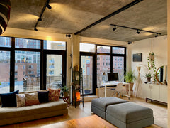 SANCTUARY in the city! Two level penthouse loft nestled in Vinegar Hill, one sub New York, NY Loft in Brooklyn · ★5.0 · 1 bedroom · 1 bed · 2 baths Entire loft vacation rental 18459547