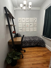 This sun-room is bright, peaceful and private for 1 person only. It comes with a New York, NY Rental unit in New York · ★5.0 · 1 bedroom · 1 bed · 1 shared bath Private room in rental unit vacation rental 635474429874721360