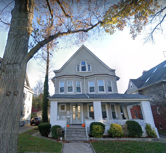 Feel at home and relax in a private home in historic Ditmas Park! Our beautiful, New York, United States Rental unit in Brooklyn · ★4.91 · 1 bedroom · 1 bed · 1 bath Entire rental unit vacation rental 26743587