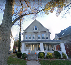 Feel at home and relax in a private home in historic Ditmas Park! Our beautiful, New York, United States Rental unit in Brooklyn · ★4.91 · 1 bedroom · 1 bed · 1 bath Entire rental unit vacation rental 26743587