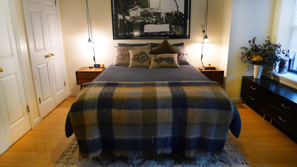 Cozy 2-bedroom, 1.5-bathroom duplex with office and TWO GARDENS!  Classic townho New York, NY Rental unit in Brooklyn · 2 bedrooms · 2 beds · 2.5 baths Entire rental unit vacation rental 4430645