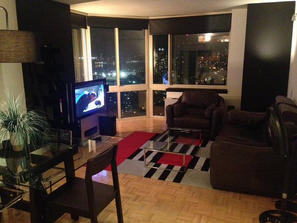 Master Bedroom: 15ftx12ft, Queen Bed, Attached Bathroom, 180 Degree SW View<br / Chicago, IL Rental unit in New York · ★5.0 · 2 bedrooms · 2 beds · 2 baths Entire rental unit vacation rental 1906604