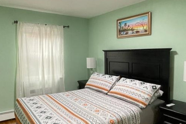 Lovely 2 bedroom 1 bath apartment; located in multi family house in Brooklyn on  Brooklyn, Canada Rental unit in Brooklyn · ★4.90 · 2 bedrooms · 3 beds · 1 bath Entire rental unit vacation rental 673339628005219034