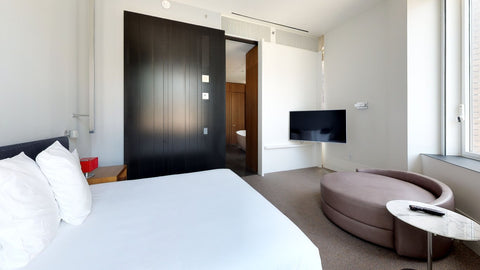 <b>Andaz 5th Avenue collects a $46 per night resort fee at check-in.</b> This is Oakland, CA Hotel in New York · 1 bedroom · 1 bed · 1 private bath Room in hotel vacation rental 904526826900900603