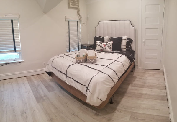 Forget your worries in this spacious and serene space.<br />Booking rooms on Air  Home in Brooklyn · ★4.83 · 1 bedroom · 1 bed · 1 shared bath Private room in home vacation rental 680550539811300085