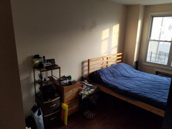 Bushwick Queen Room with lots of natural light. Backyard is great in the spring/ West Palm Beach, FL Home in Brooklyn · 1 bedroom · 1 bed · 2 shared baths Private room in home vacation rental 34890712