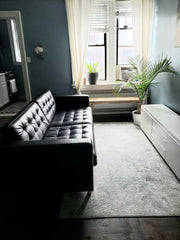 This space is located in the heart of Brooklyn. It is a charming and updated one New York, NY Rental unit in Brooklyn · ★4.70 · 1 bedroom · 1 bed · 1 shared bath Shared room in rental unit vacation rental 45866168