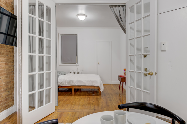 The Lexington House is a new addition to the Outpost family in Manhattan. It is   Rental unit in New York · ★New · Studio · 1 bed · 1 shared bath Private room in rental unit vacation rental 1070410062583712998
