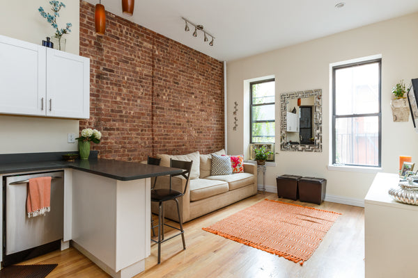 Charming Renovated 1 BDRM in Union Sq.East Village surrounded by restaurants &sh New York, NY Rental unit in New York · ★4.89 · 1 bedroom · 1 bed · 1 bath Entire rental unit vacation rental 5792453
