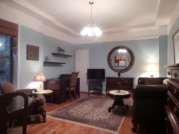 My place is close to the 96th St. Express Stop.  You can take the cross town bus Los Angeles, CA Rental unit in New York · ★4.53 · 2 bedrooms · 1 bed · 1 bath Entire rental unit vacation rental 779838