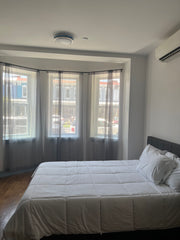 Feel comfortable in this cozy one bedroom apartment in Central Brooklyn. Located New York, NY Rental unit in Brooklyn · 1 bedroom · 1 bath Entire rental unit vacation rental 930438639940827929