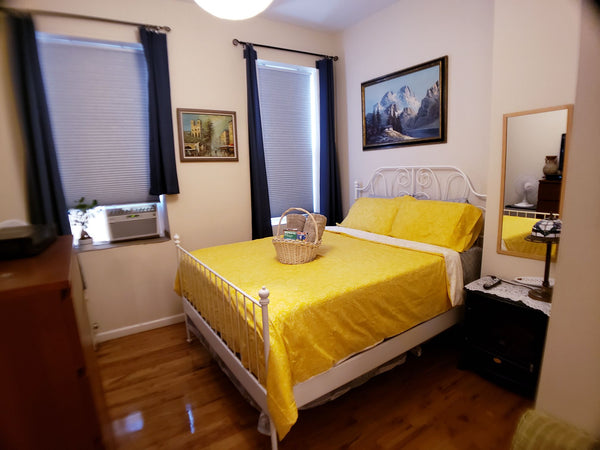 Our apartment share is quiet, clean and respectful. Great location, easy to get  New York, NY Rental unit in Brooklyn · ★4.93 · 1 bedroom · 1 bed · 1 shared bath Private room in rental unit vacation rental 4604991