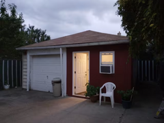 Guesthouse with a separate entry to the bathroom and kitchen which are shared ar  Guesthouse in Brooklyn · ★New · Studio · 1 bed · 1 shared bath Shared room in guesthouse vacation rental 1038660306619140632