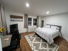 Welcome to our home! This is our newly renovated stylish unit in the heart of Ja  Home in Queens · 1 bedroom · 1 bed · 1 shared bath Private room in home vacation rental 839607315156742936