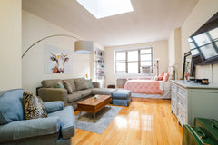Cute studio apartment in a pre-war building with an extremely open layout and up New York, NY Rental unit in New York · ★5.0 · 1 bedroom · 1 bed · 1 bath Entire rental unit vacation rental 23901975